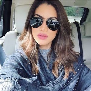 All black aviator raybans